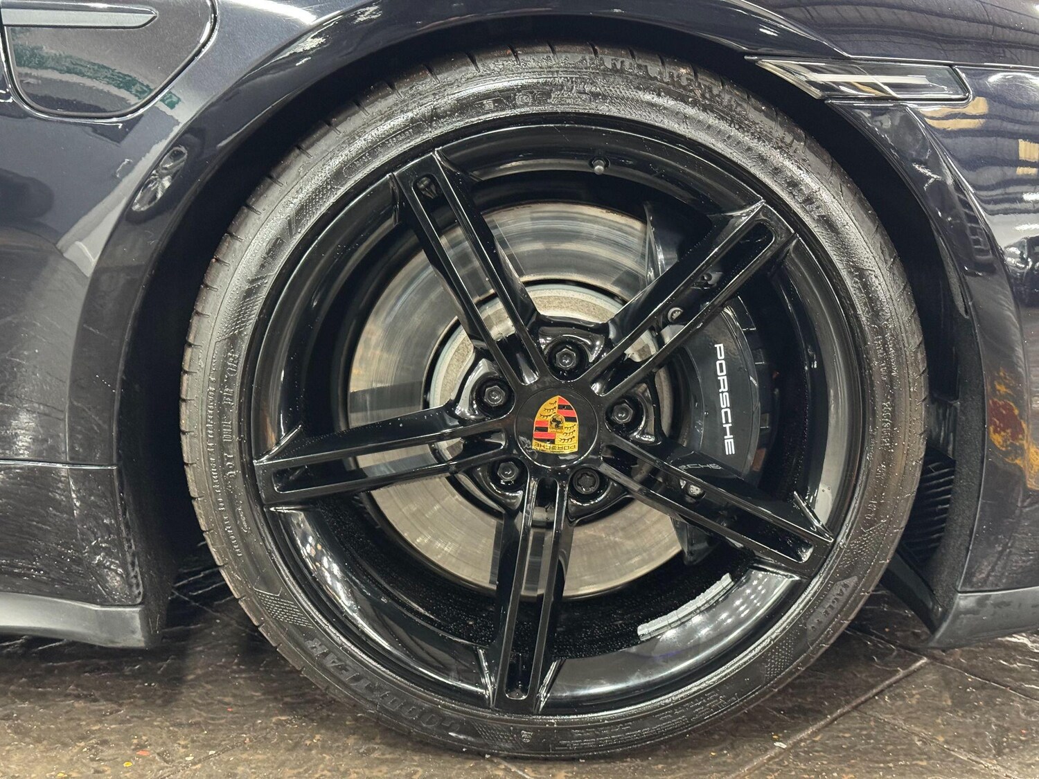 Used Porsche Taycan 2020 for sale - 76633039: Photo 34