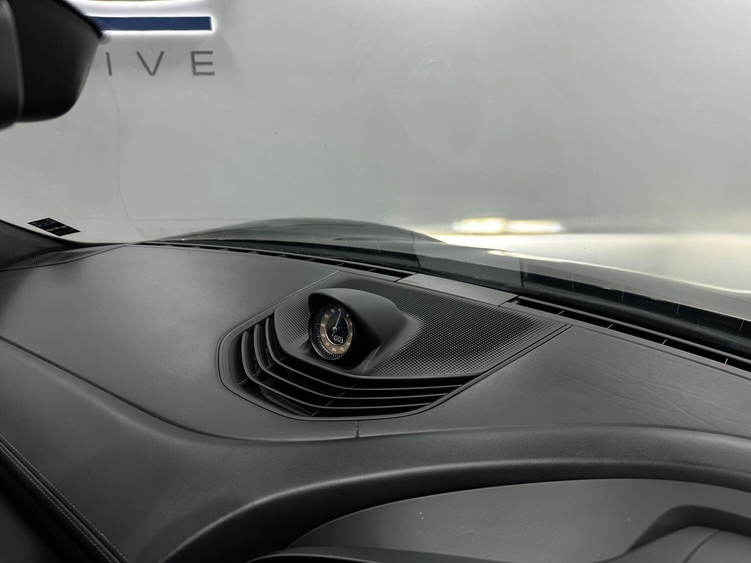 Used Porsche Taycan 2020 for sale - 76633039: Photo 44