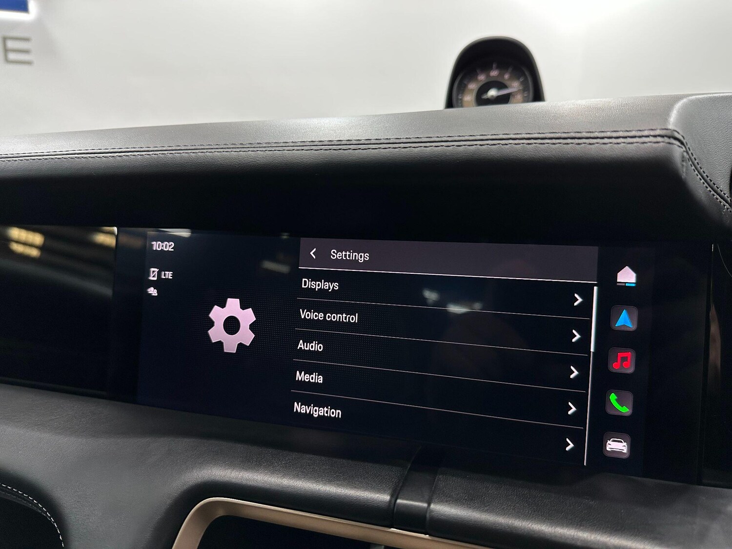 Used Porsche Taycan 2020 for sale - 76633039: Photo 63