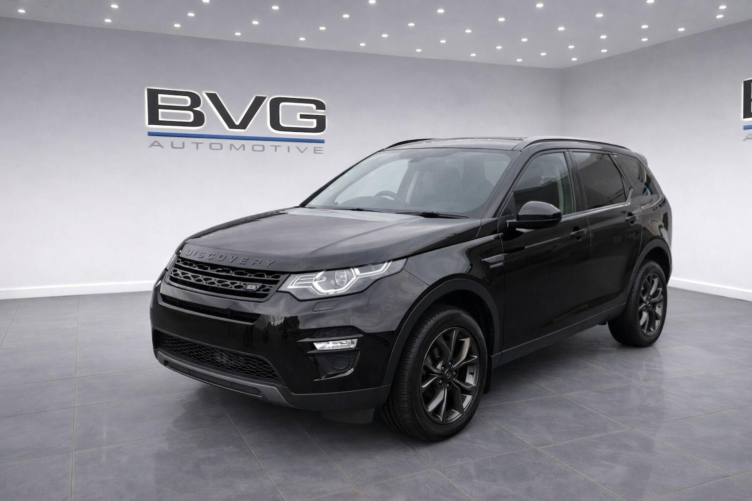 Used Land Rover Discovery Sport 2018 for sale - 77613056: Photo 1