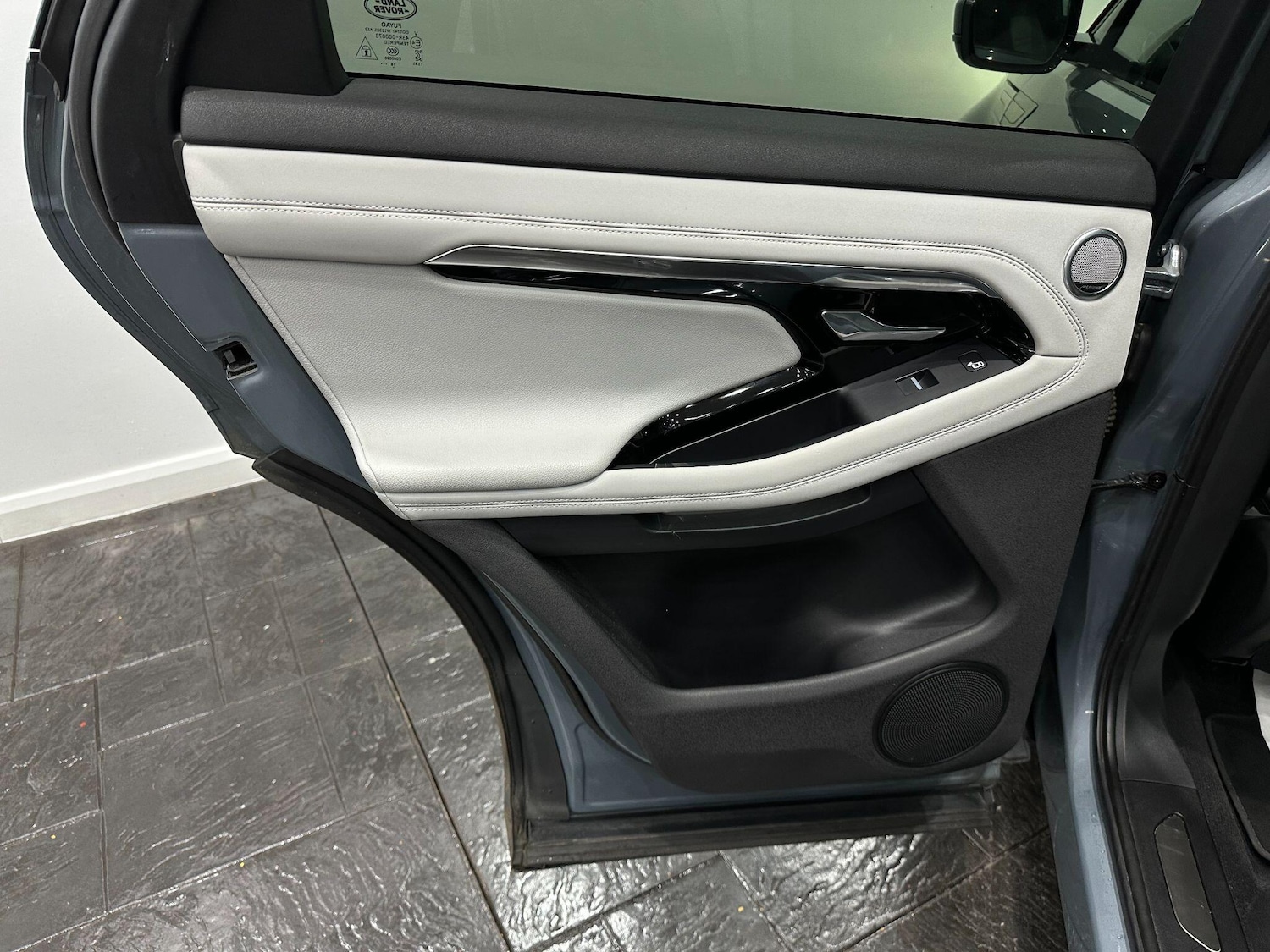 Used Land Rover Range Rover Evoque 2019 for sale - 76294957: Photo 54