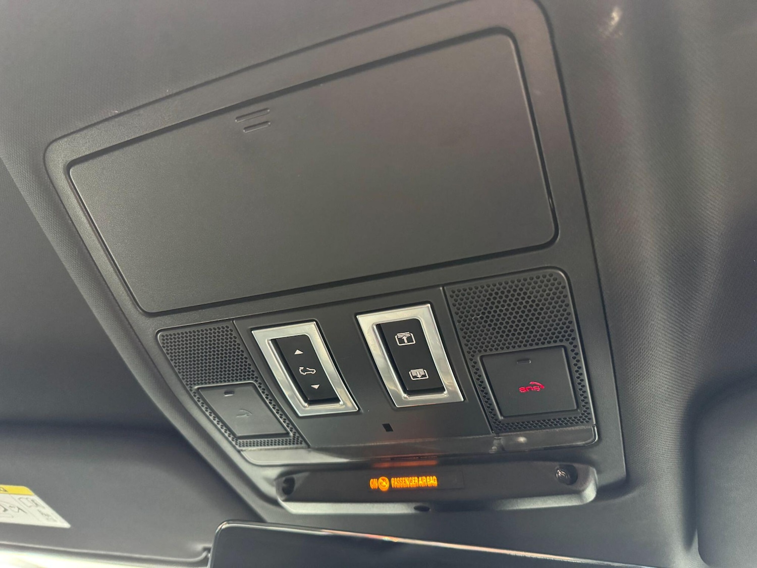 Used Land Rover Defender 110 2021 for sale - 77155392: Photo 10