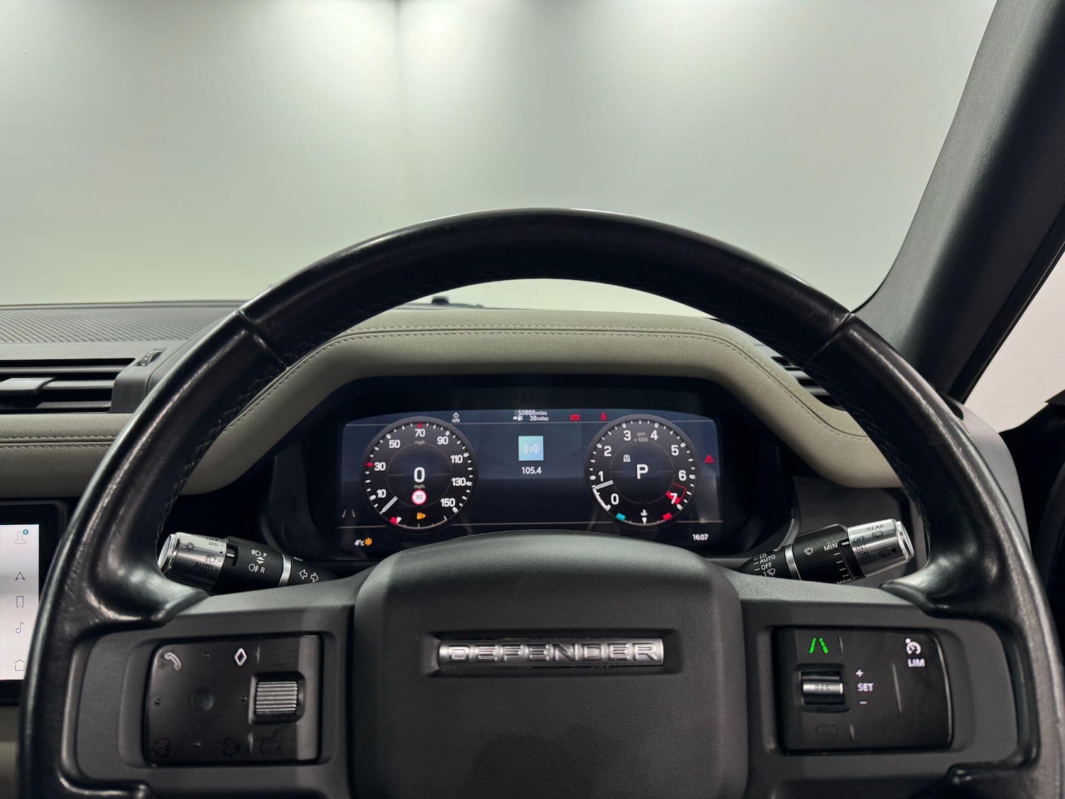 Used Land Rover Defender 110 2021 for sale - 77155392: Photo 23