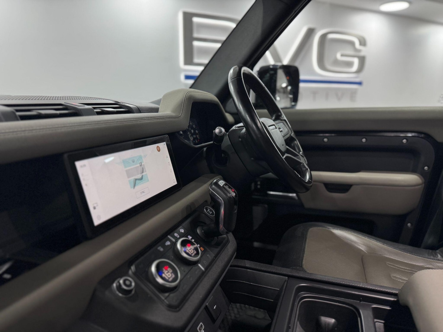 Used Land Rover Defender 110 2021 for sale - 77155392: Photo 28