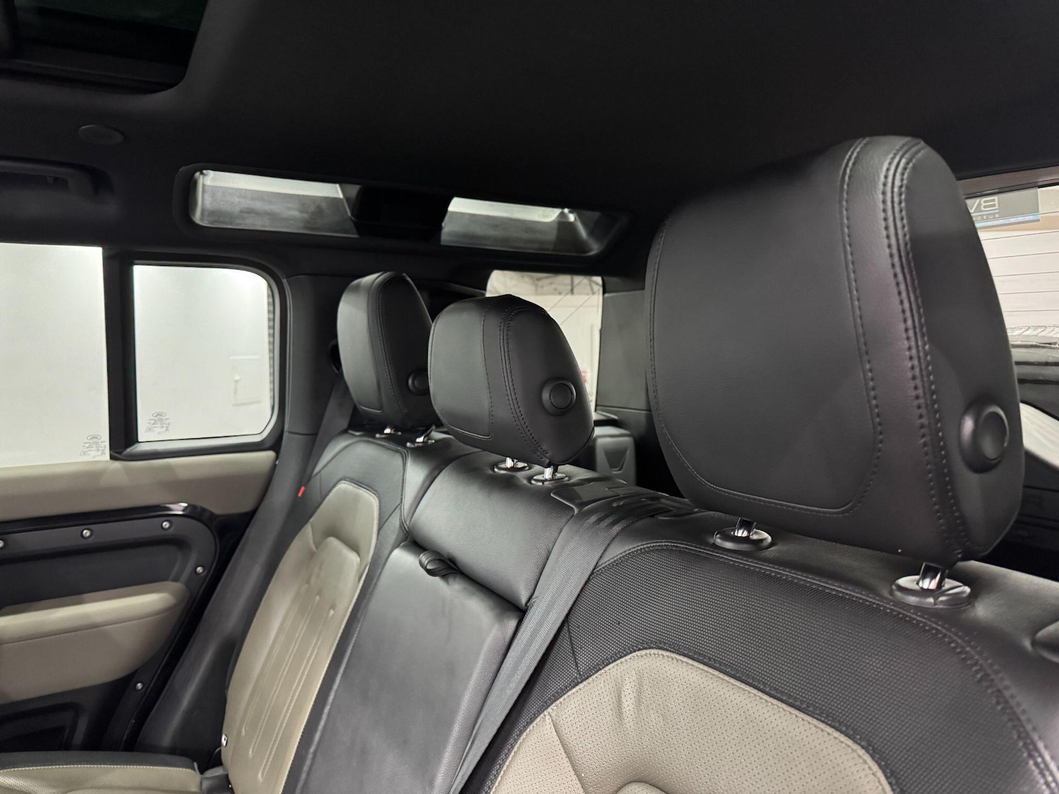 Used Land Rover Defender 110 2021 for sale - 77155392: Photo 33