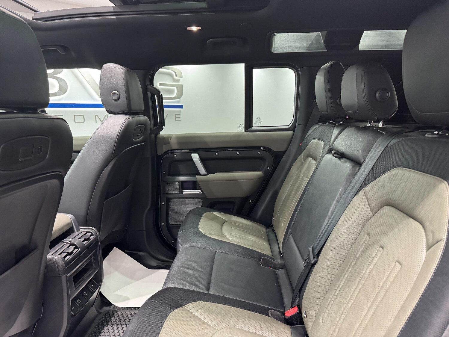 Used Land Rover Defender 110 2021 for sale - 77155392: Photo 56