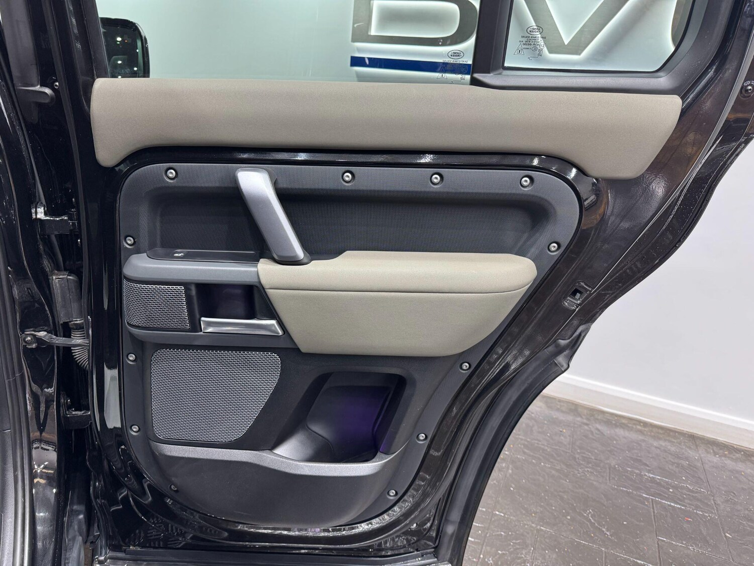 Used Land Rover Defender 110 2021 for sale - 77155392: Photo 60