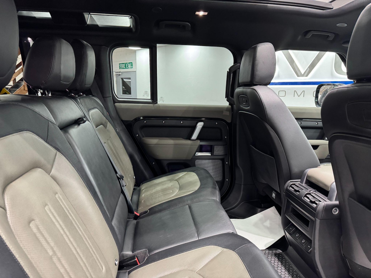 Used Land Rover Defender 110 2021 for sale - 77155392: Photo 62