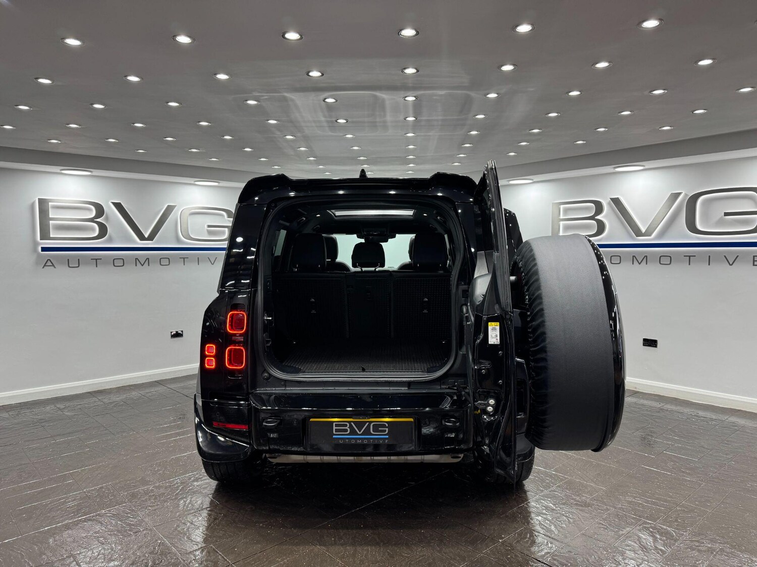 Used Land Rover Defender 110 2021 for sale - 77155392: Photo 65