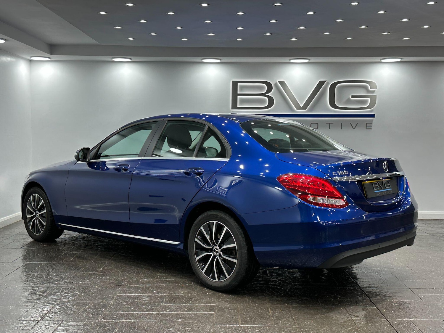 Used Mercedes-Benz C Class 2019 for sale - 76965188: Photo 12