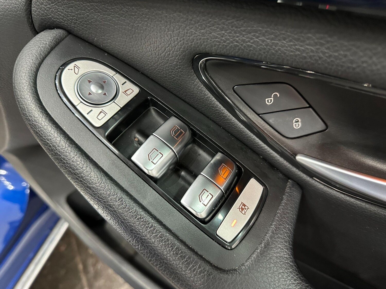 Used Mercedes-Benz C Class 2019 for sale - 76965188: Photo 28