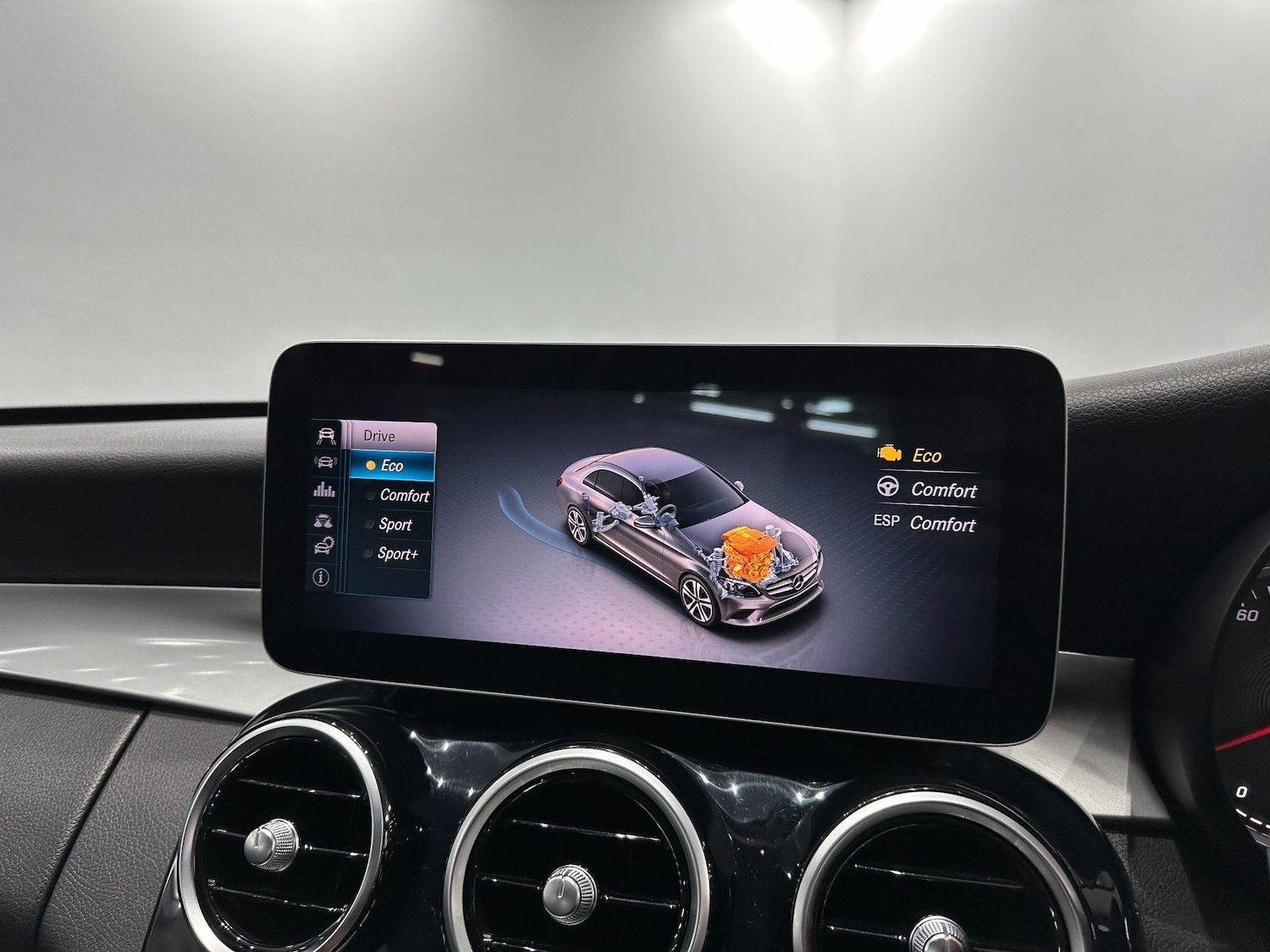 Used Mercedes-Benz C Class 2019 for sale - 76965188: Photo 40