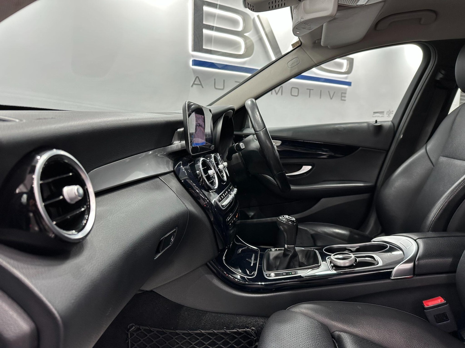 Used Mercedes-Benz C Class 2019 for sale - 76965188: Photo 54