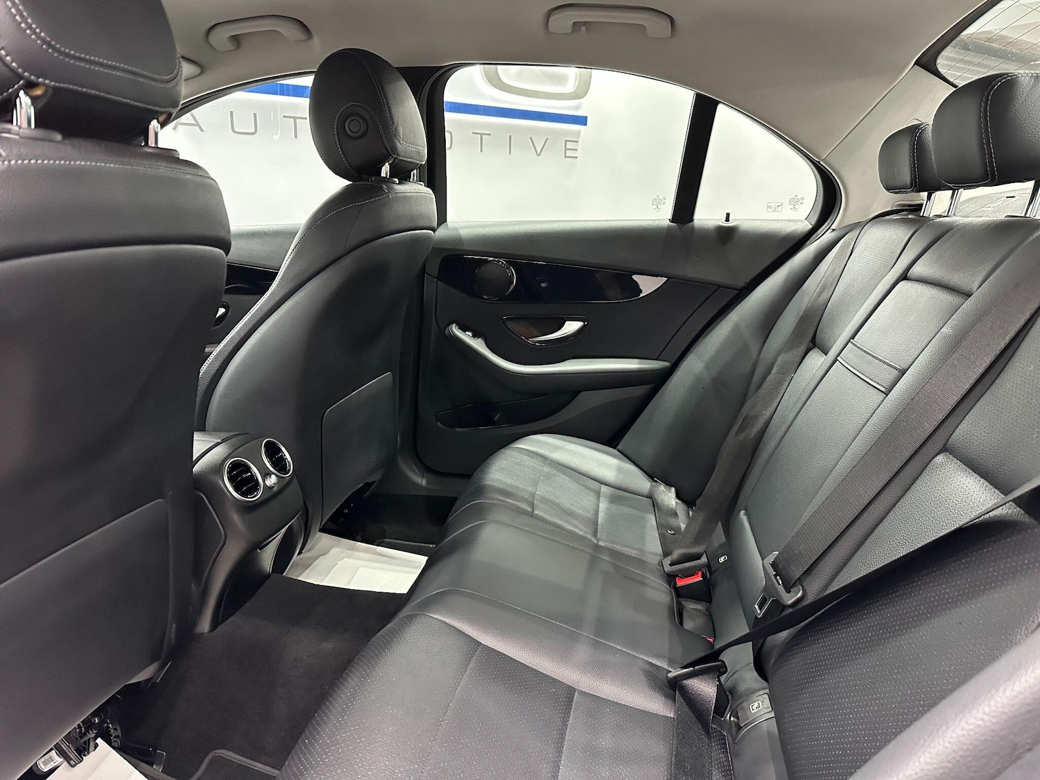 Used Mercedes-Benz C Class 2019 for sale - 76965188: Photo 57