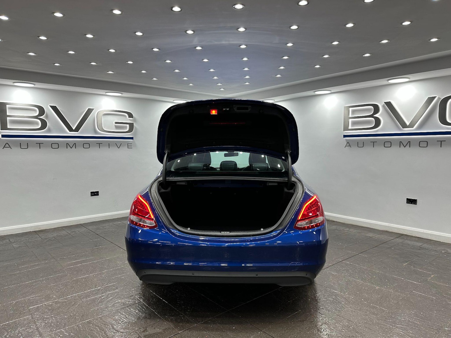 Used Mercedes-Benz C Class 2019 for sale - 76965188: Photo 64