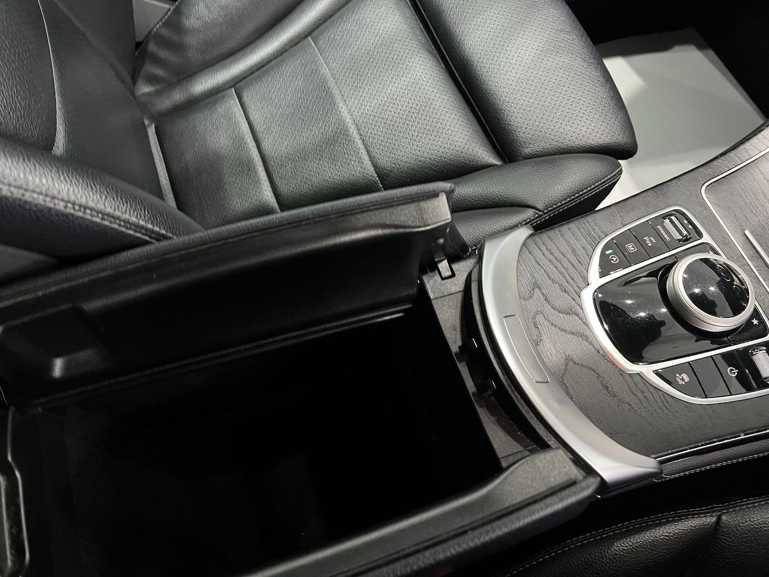 Used Mercedes-Benz GLC 2018 for sale - 76572271: Photo 37