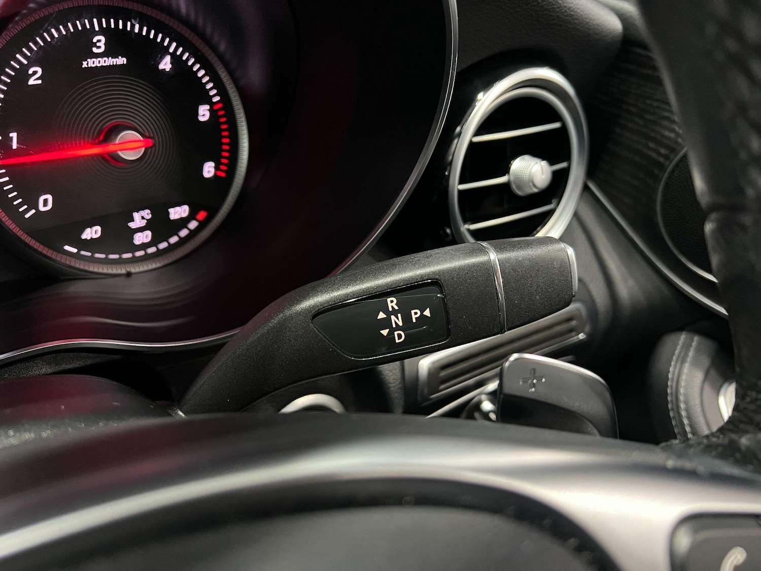 Used Mercedes-Benz GLC 2018 for sale - 76572271: Photo 54