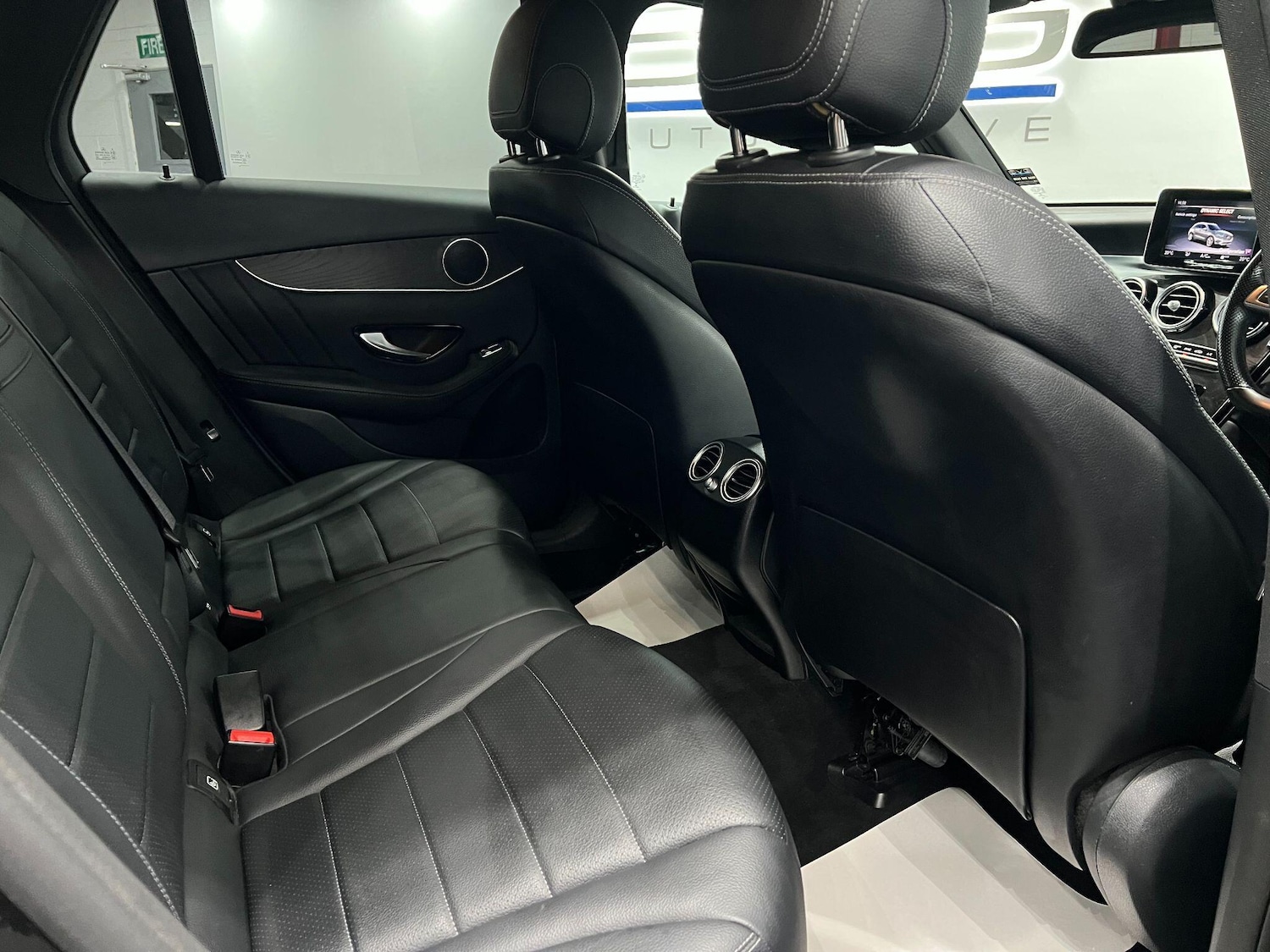 Used Mercedes-Benz GLC 2018 for sale - 76572271: Photo 67