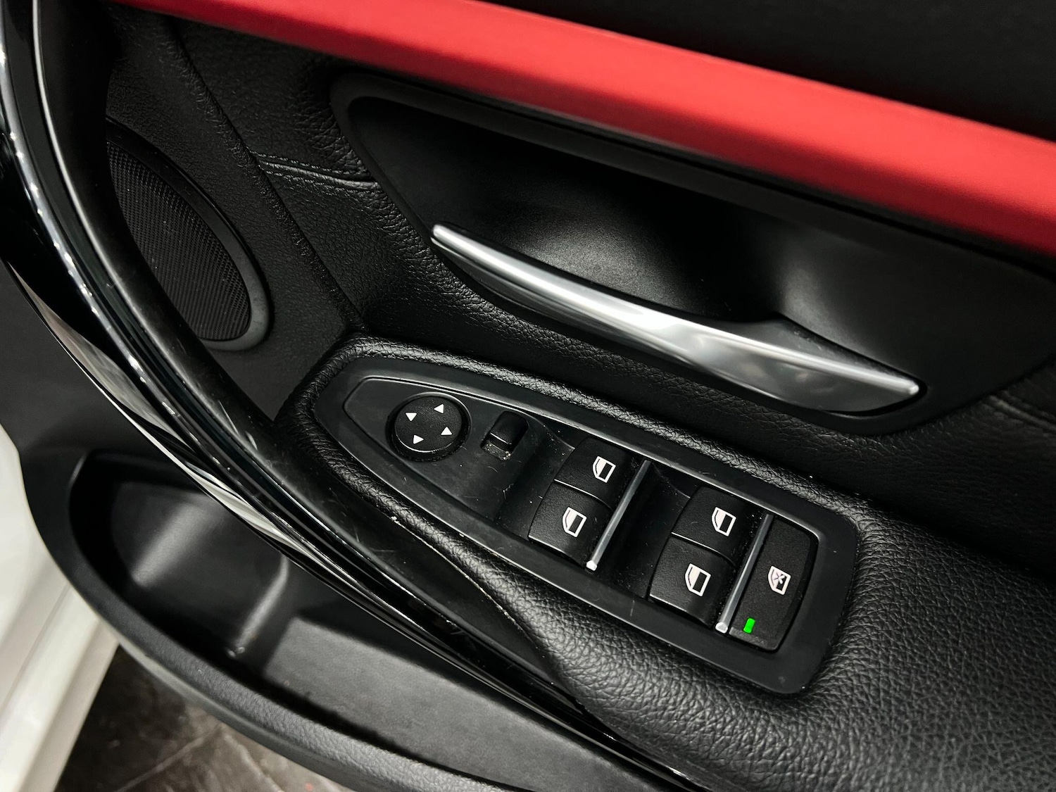 Used BMW 3 Series 2016 for sale - 76584898: Photo 28