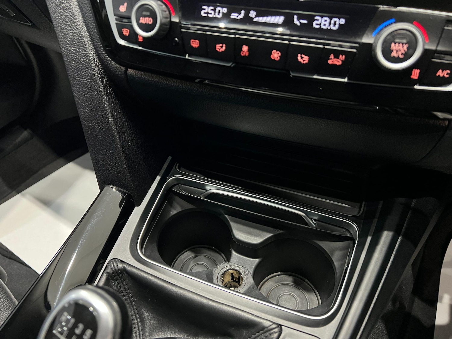 Used BMW 3 Series 2016 for sale - 76584898: Photo 35