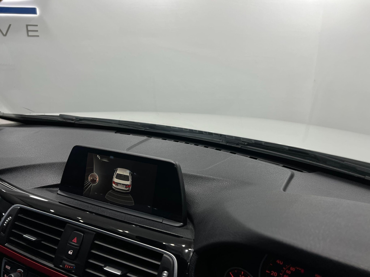 Used BMW 3 Series 2016 for sale - 76584898: Photo 45