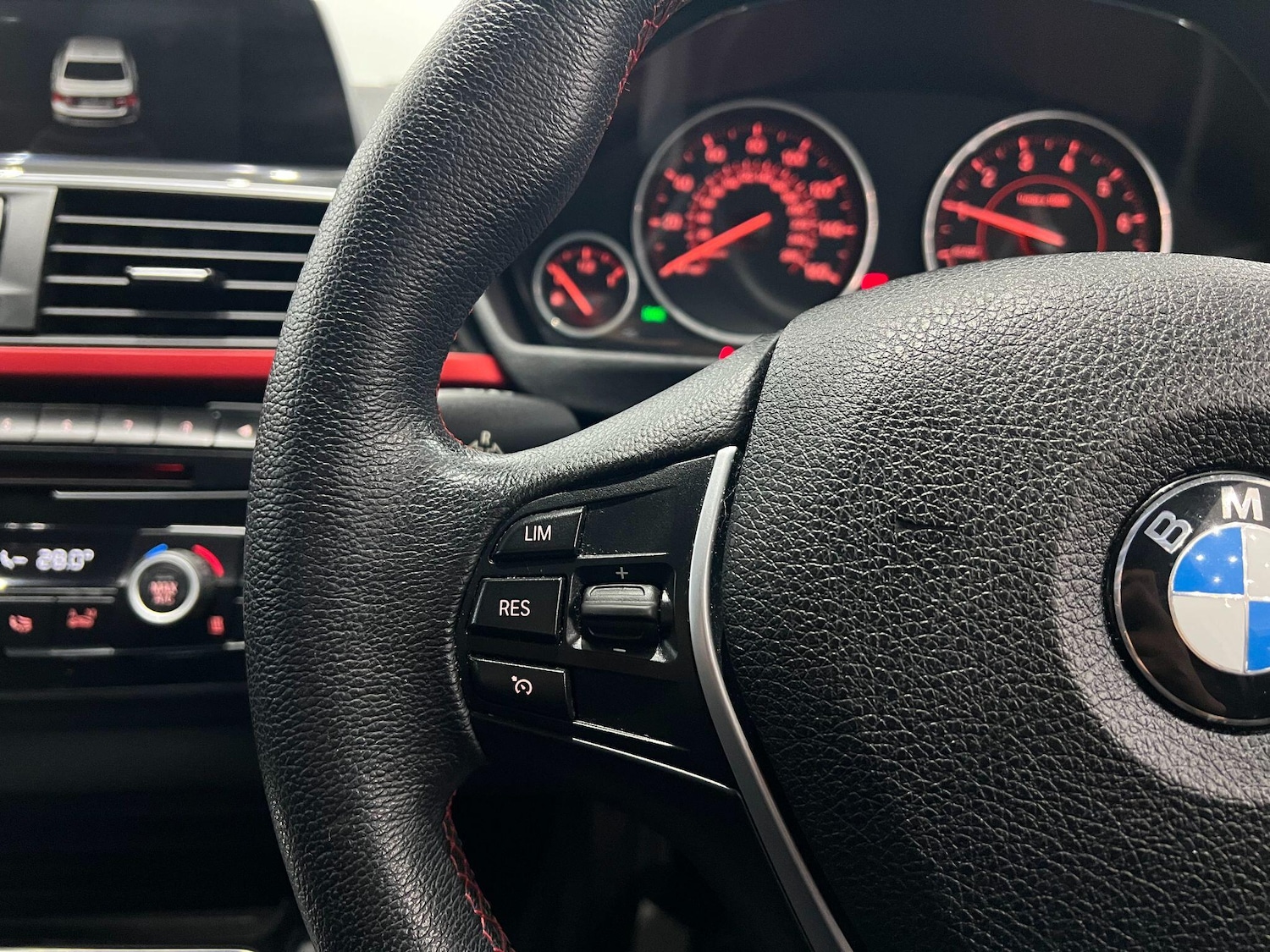 Used BMW 3 Series 2016 for sale - 76584898: Photo 48