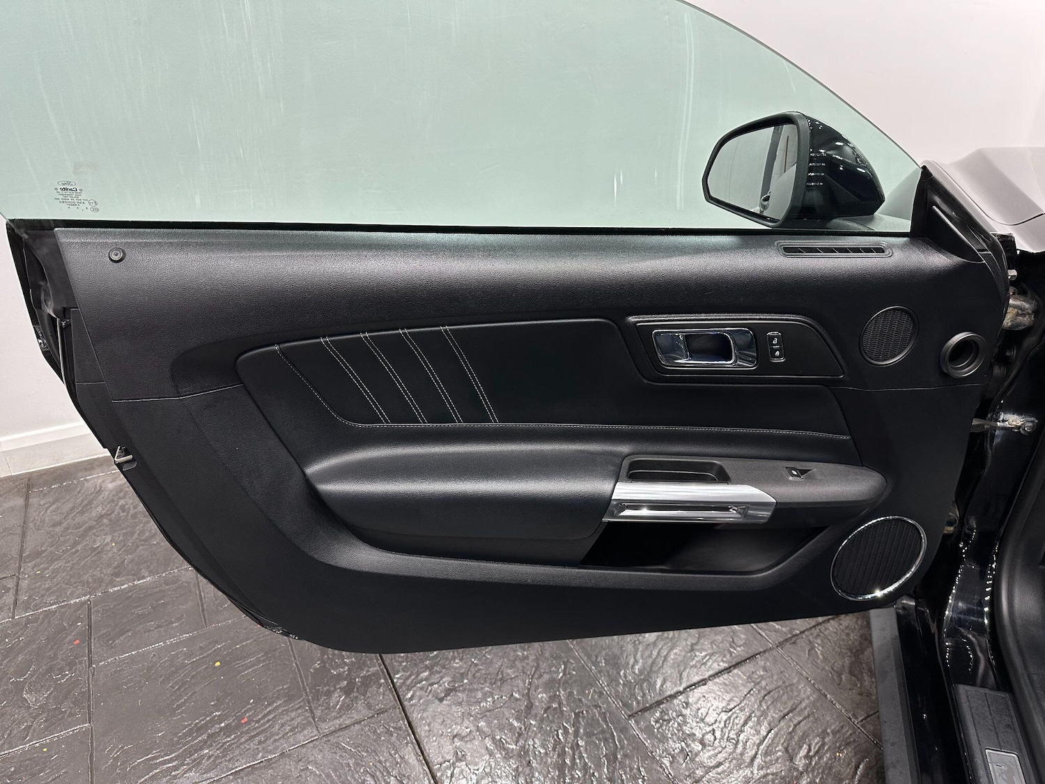 Used Ford Mustang 2017 for sale - 76499075: Photo 55