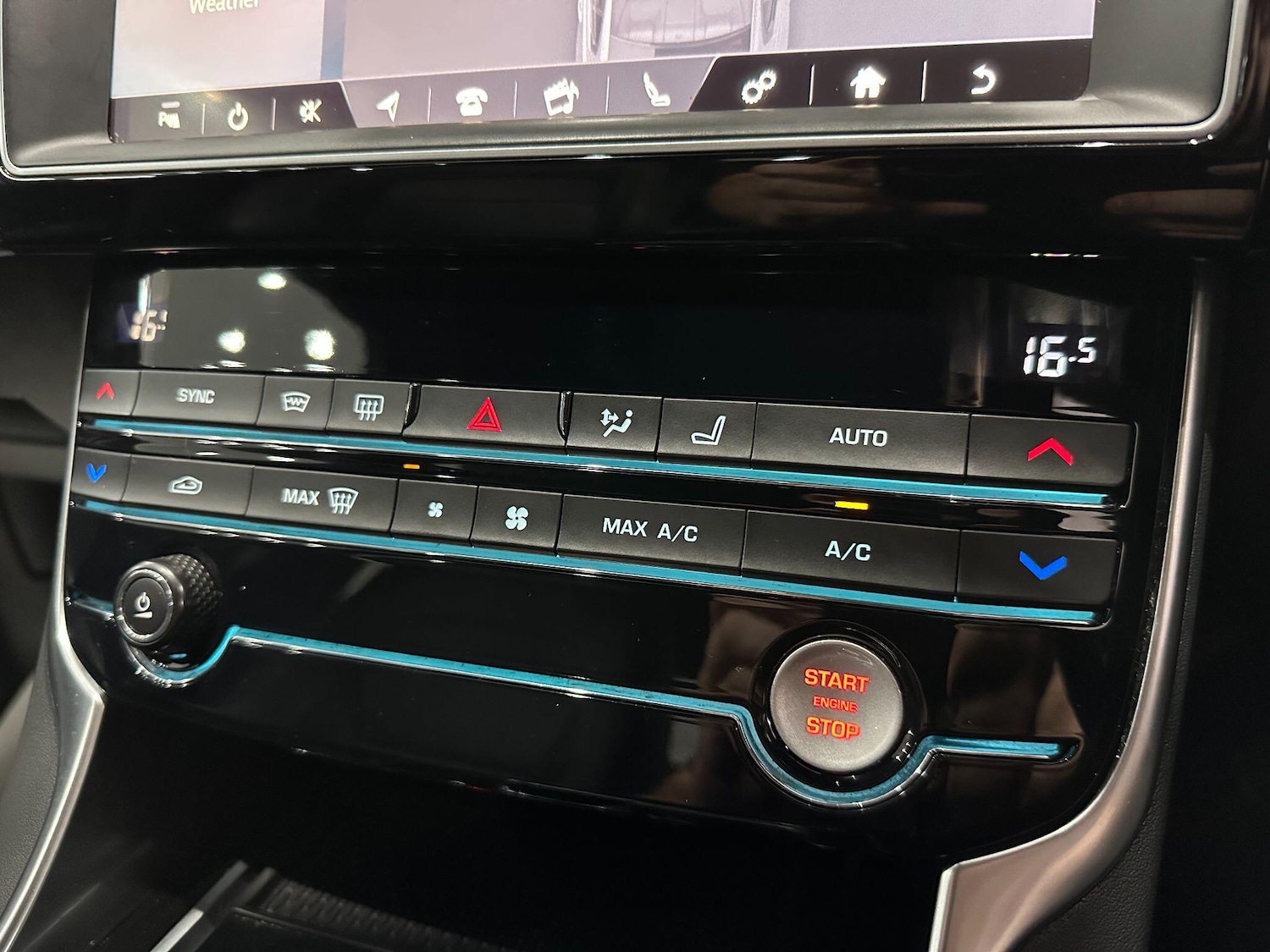 Used Jaguar XE 2018 for sale - 76122330: Photo 41