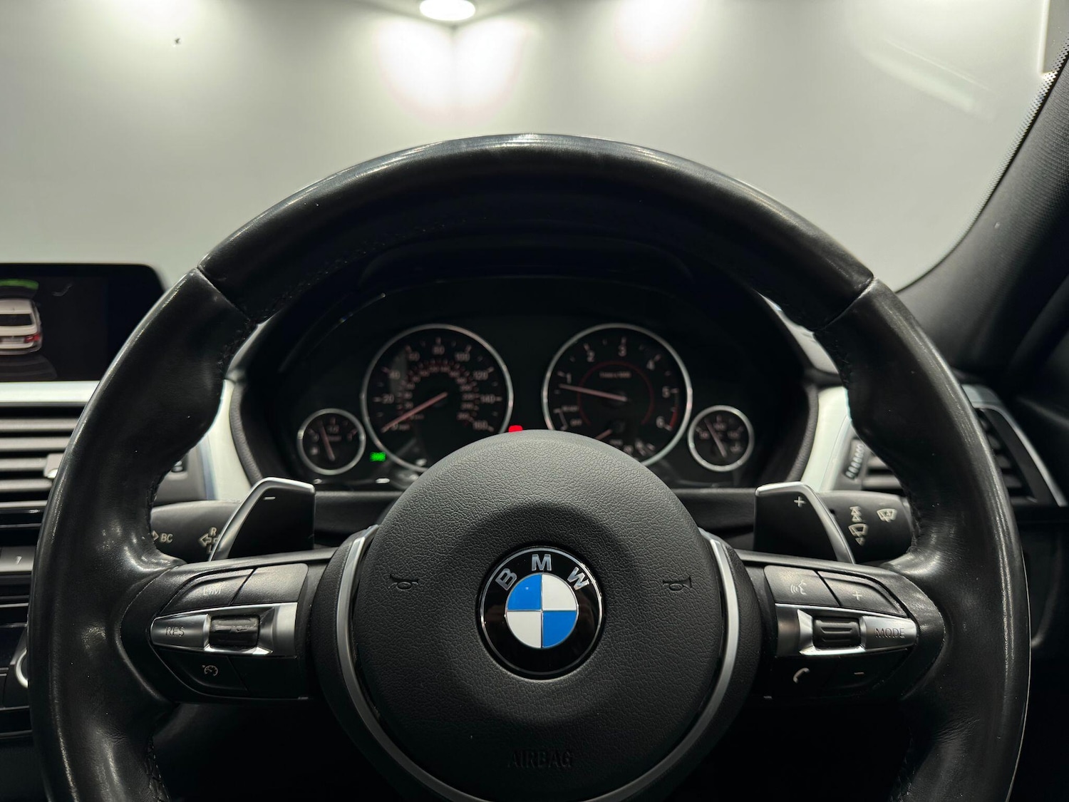 Used BMW 3 Series 2016 for sale - 77646746: Photo 44