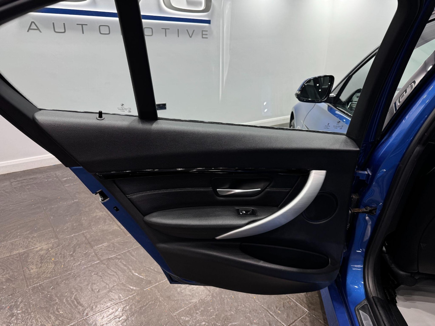 Used BMW 3 Series 2016 for sale - 77646746: Photo 50