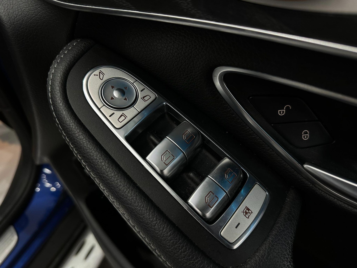 Used Mercedes-Benz GLC 2016 for sale - 76666754: Photo 29