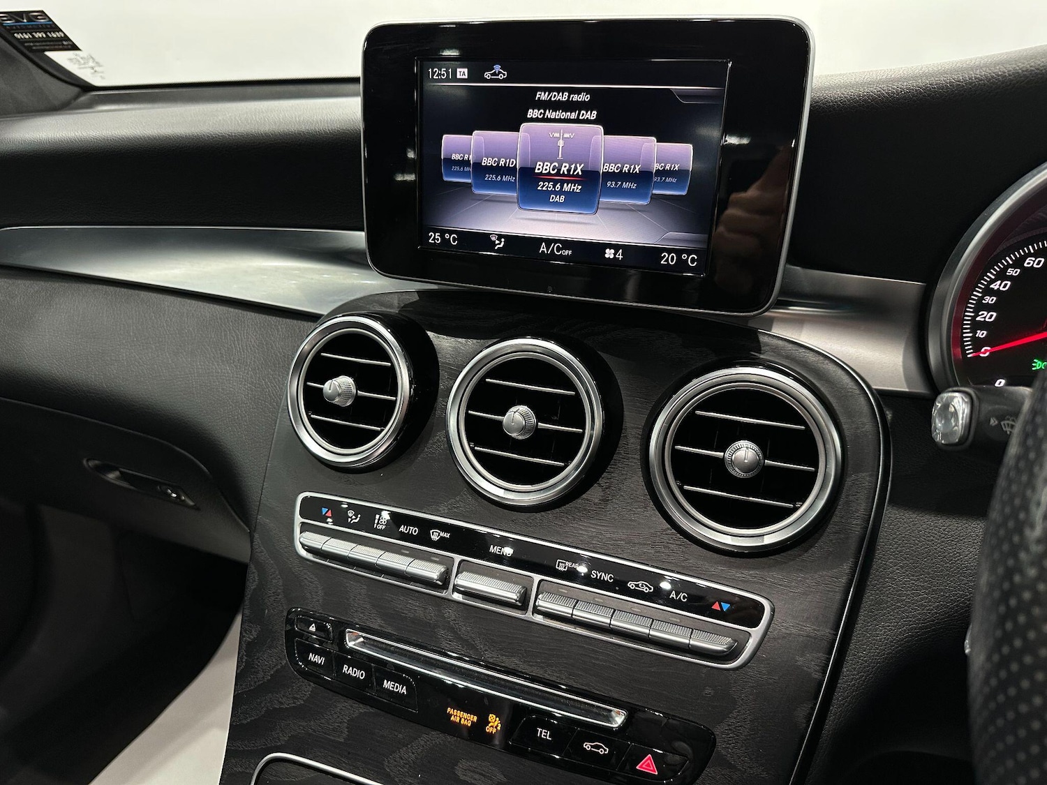 Used Mercedes-Benz GLC 2016 for sale - 76666754: Photo 32