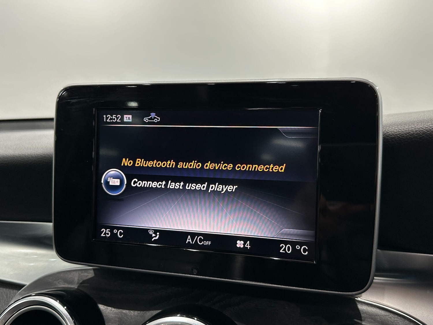 Used Mercedes-Benz GLC 2016 for sale - 76666754: Photo 34