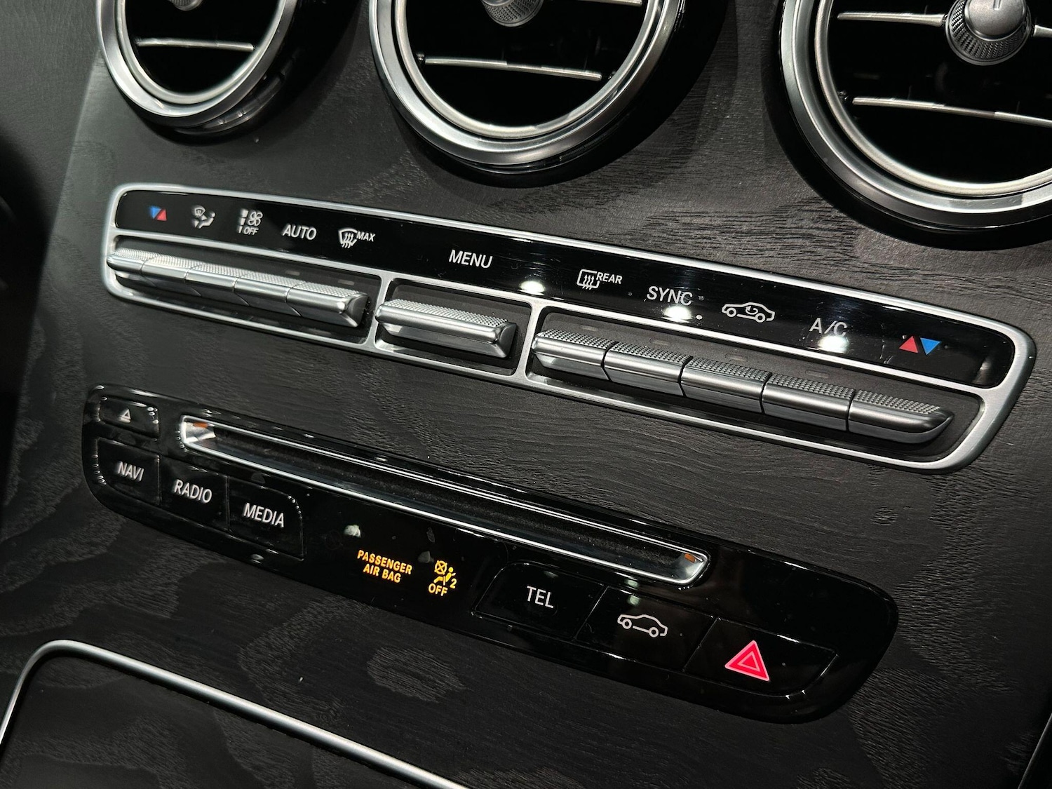 Used Mercedes-Benz GLC 2016 for sale - 76666754: Photo 40