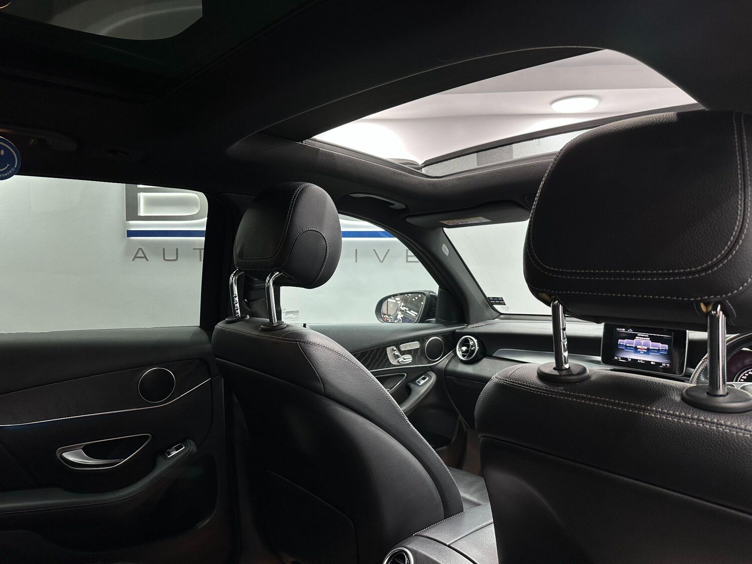 Used Mercedes-Benz GLC 2016 for sale - 76666754: Photo 60