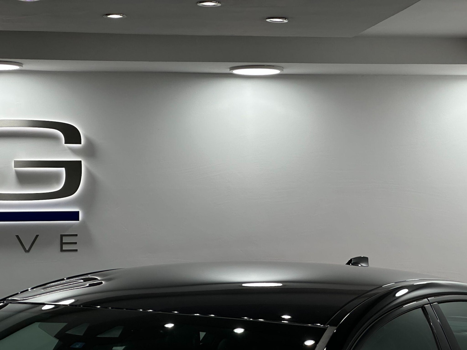 Used Jaguar XE 2018 for sale - 76832177: Photo 16