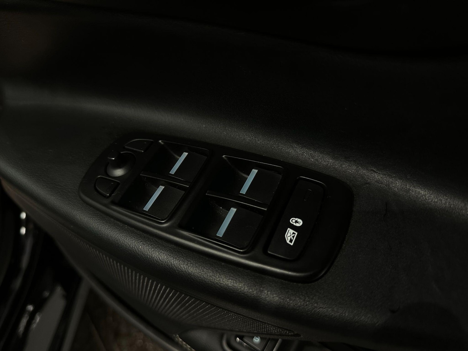 Used Jaguar XE 2018 for sale - 76832177: Photo 27