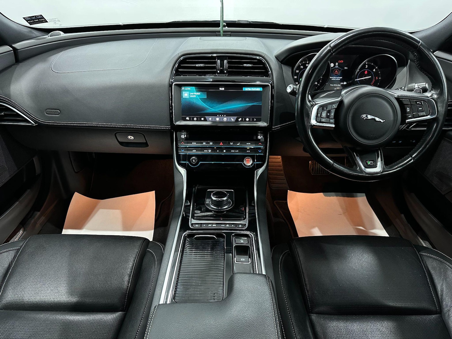 Used Jaguar XE 2018 for sale - 76832177: Photo 29