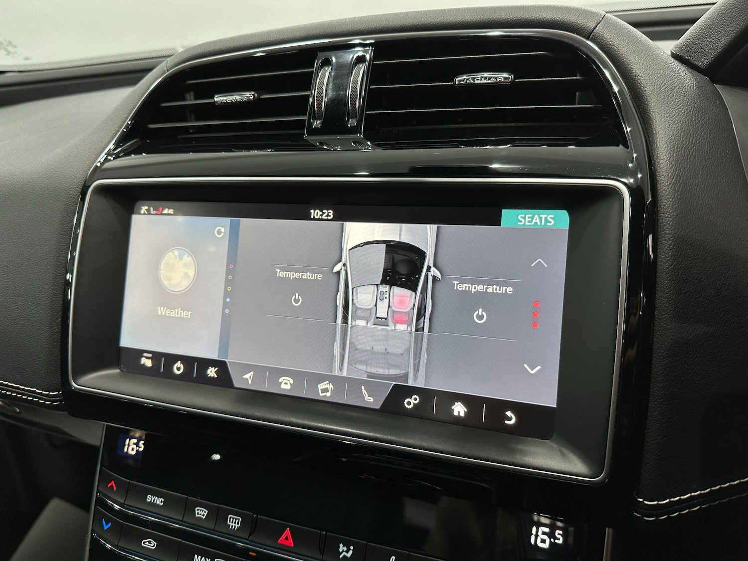 Used Jaguar XE 2018 for sale - 76832177: Photo 36