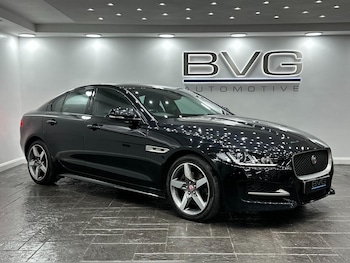 Used Jaguar XE 2018 for sale - 76832177: Photo