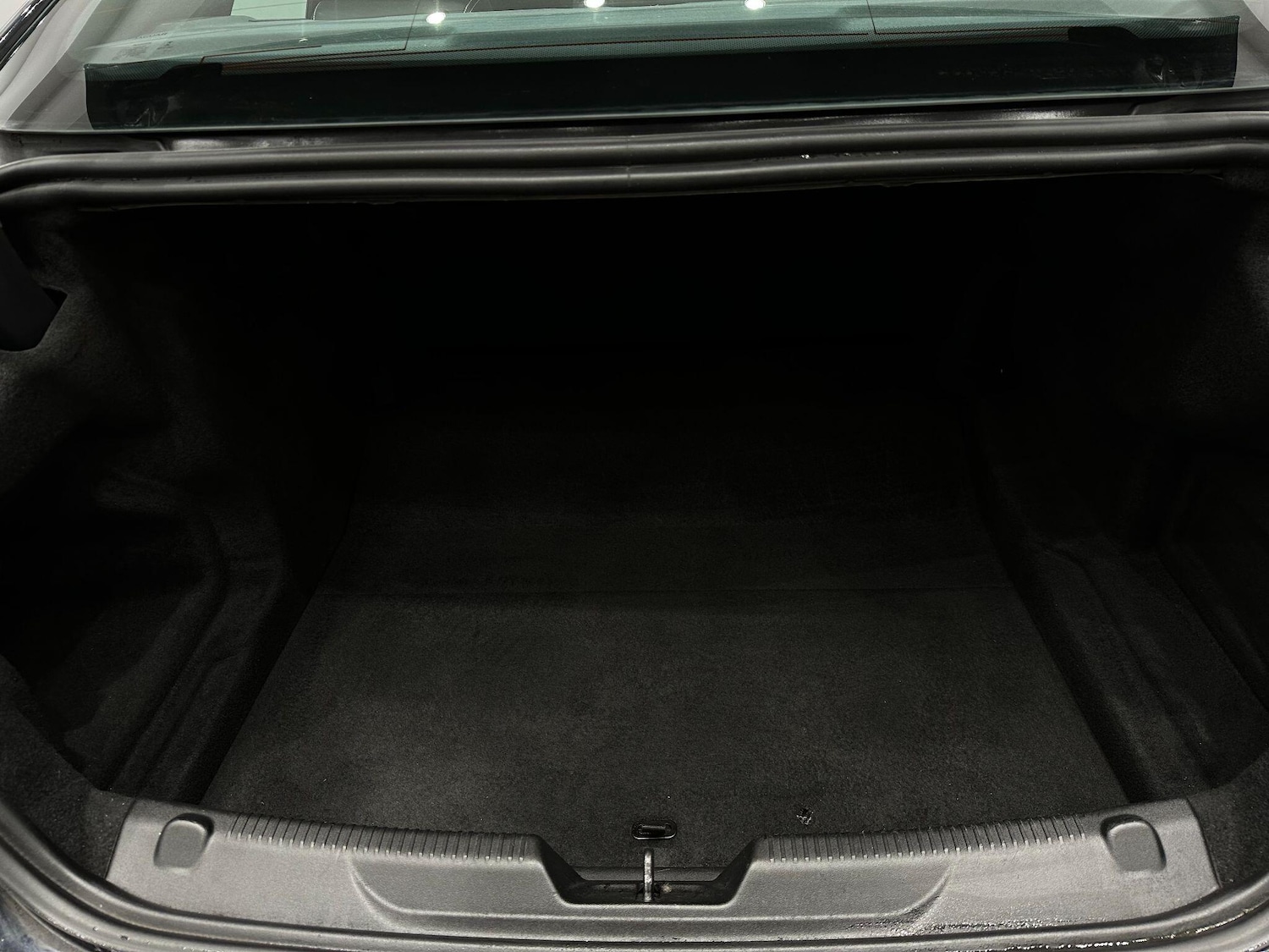 Used Jaguar XE 2018 for sale - 76832177: Photo 63