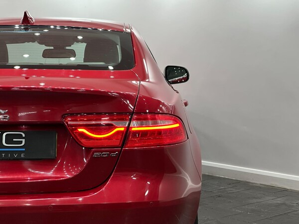 Used Jaguar XE 2017 for sale - 76326528: Photo 11