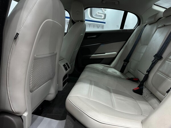 Used Jaguar XE 2017 for sale - 76326528: Photo 53