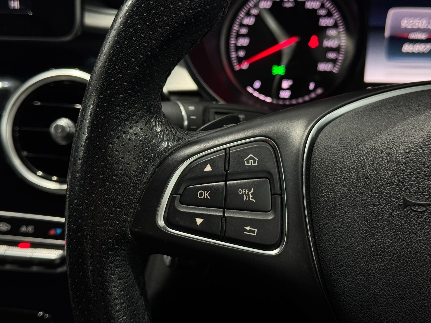 Used Mercedes-Benz C Class 2017 for sale - 77097437: Photo 47