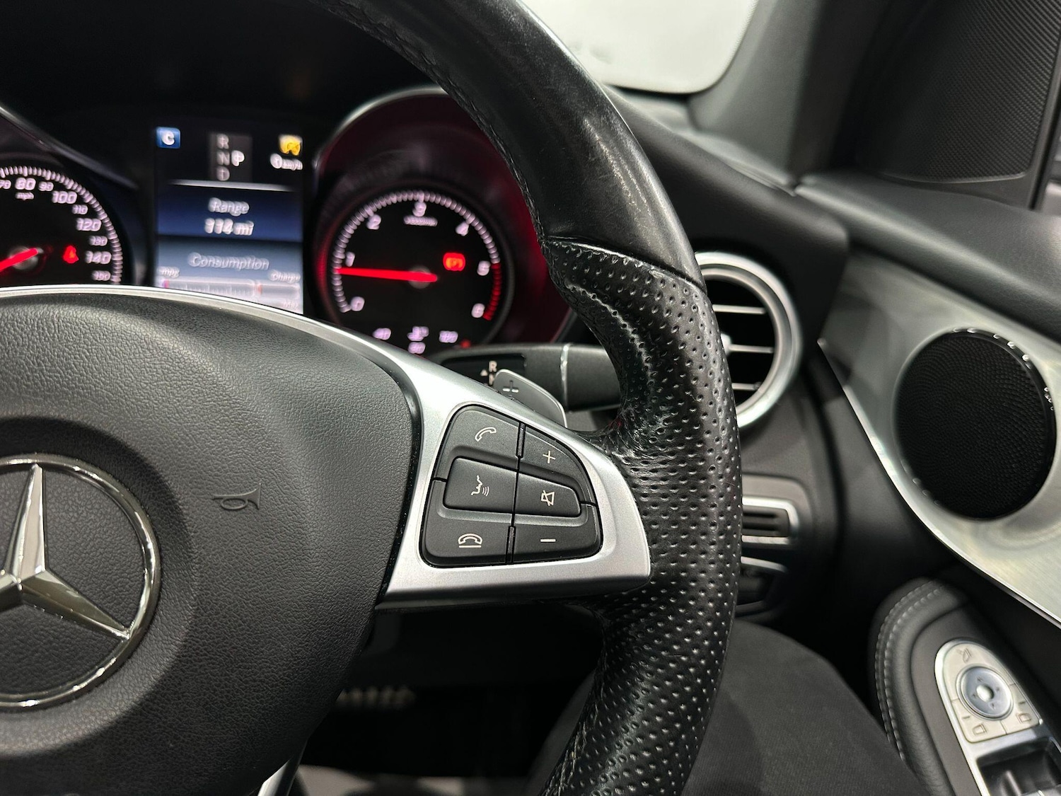 Used Mercedes-Benz GLC 2016 for sale - 76912801: Photo 48