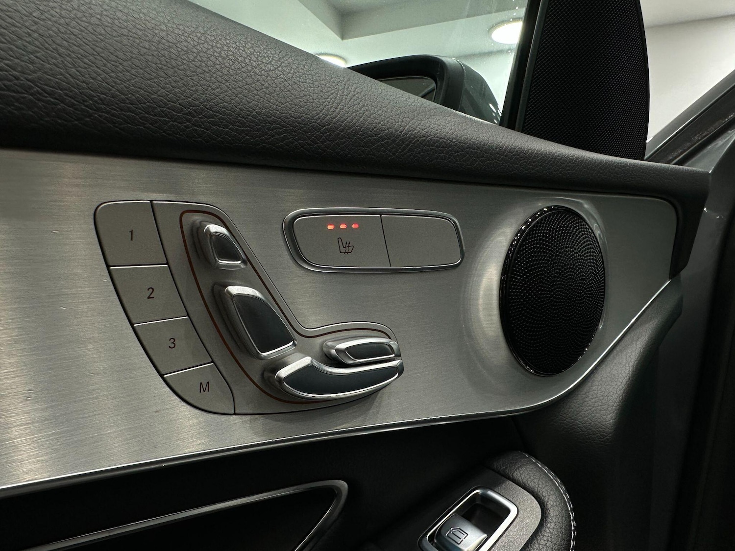 Used Mercedes-Benz GLC 2016 for sale - 76912801: Photo 57