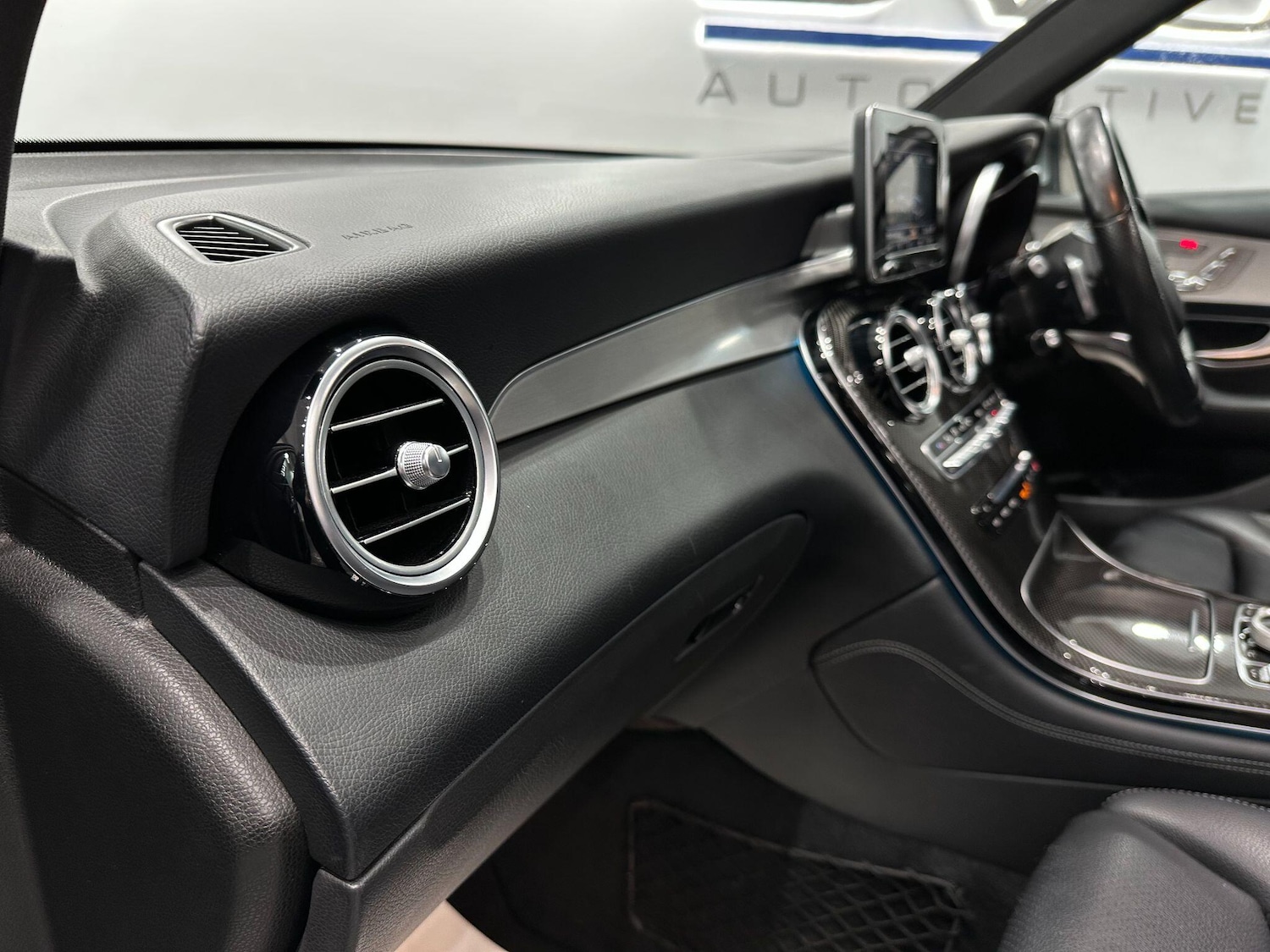 Used Mercedes-Benz GLC 2016 for sale - 76912801: Photo 58