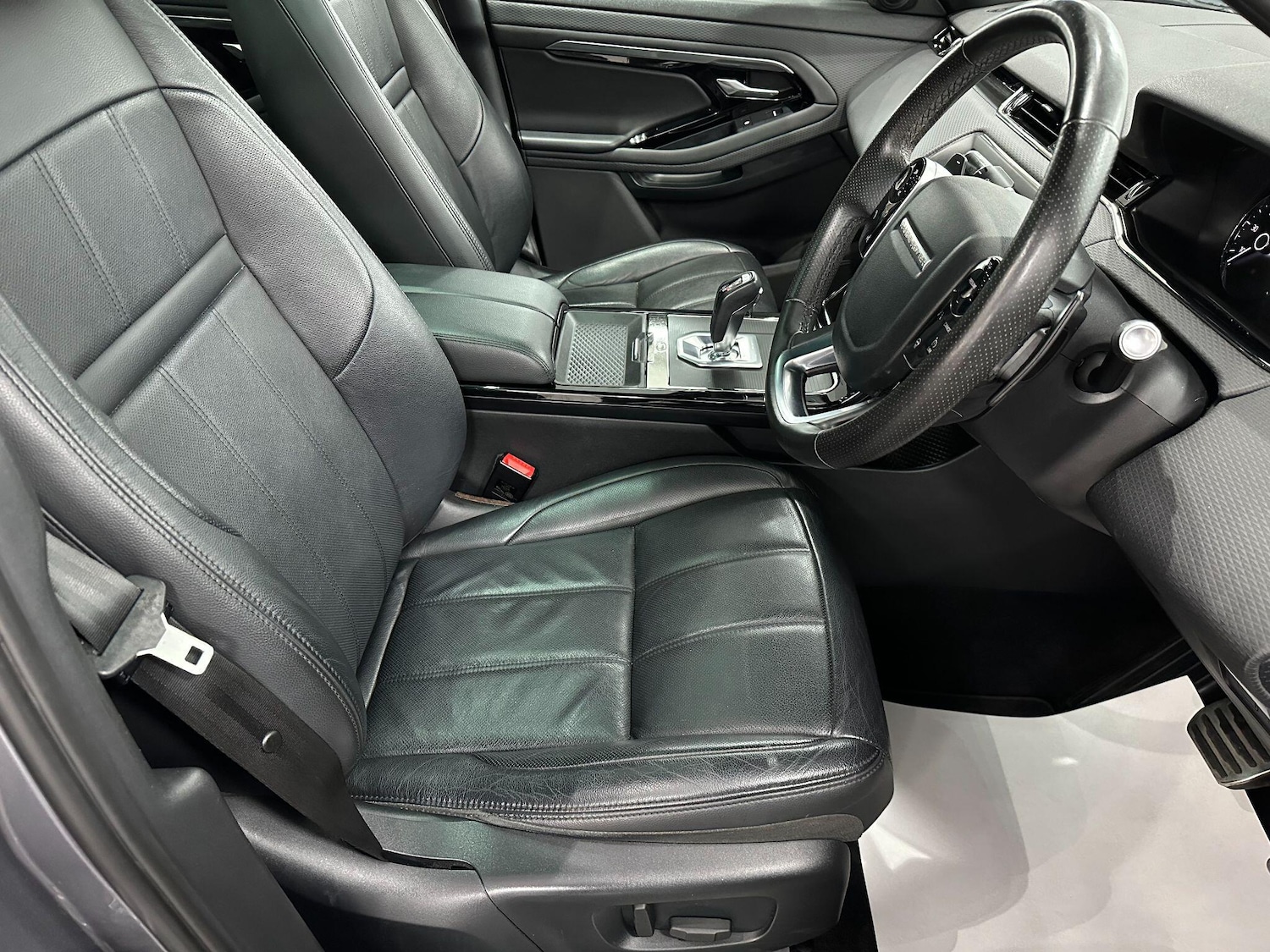 Used Land Rover Range Rover Evoque 2019 for sale - 75991504: Photo 32