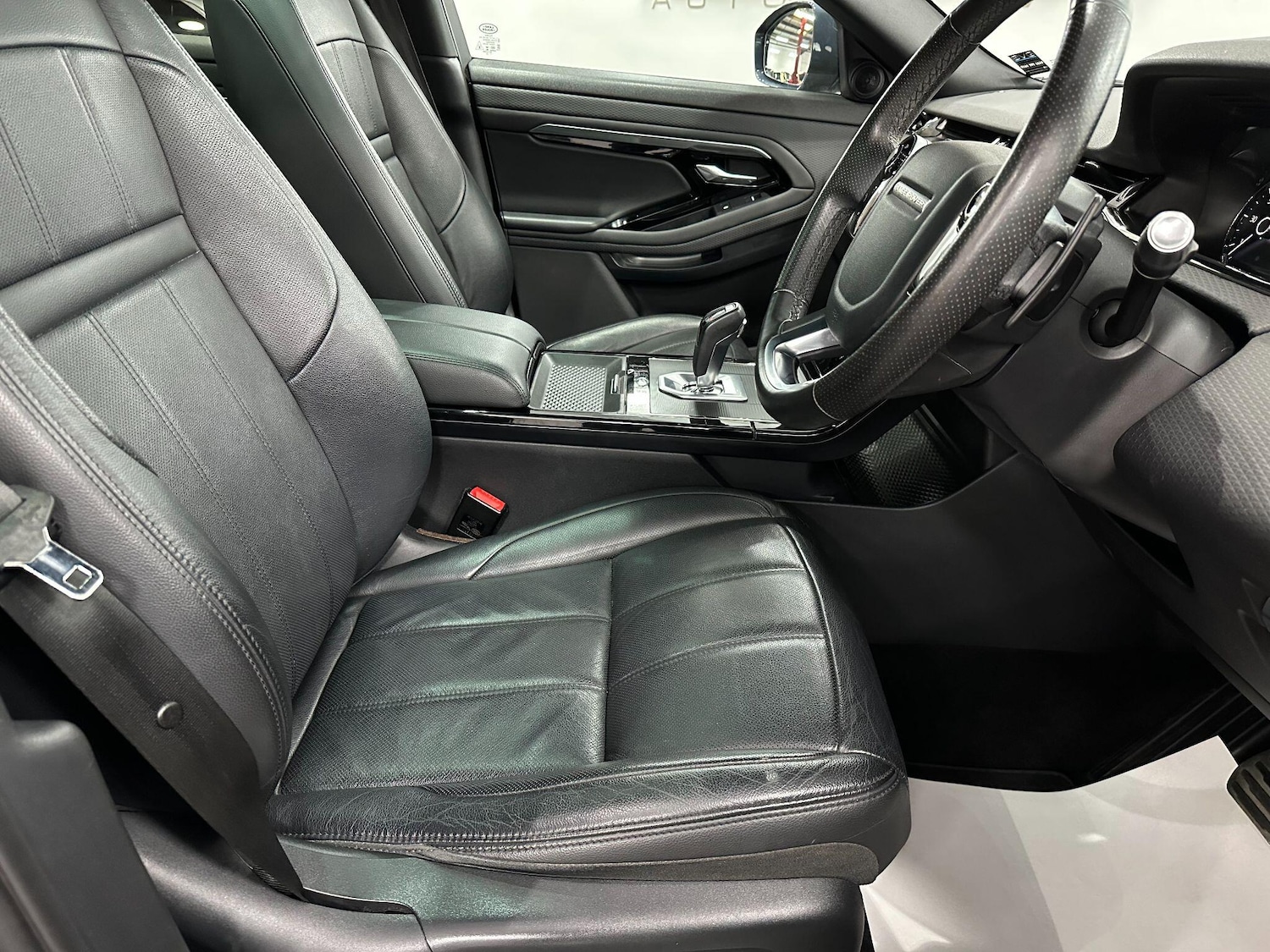 Used Land Rover Range Rover Evoque 2019 for sale - 75991504: Photo 33