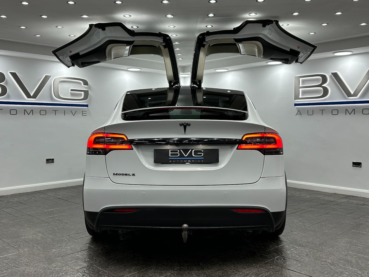 Used Tesla Model X 2017 for sale - 76619964: Photo 11